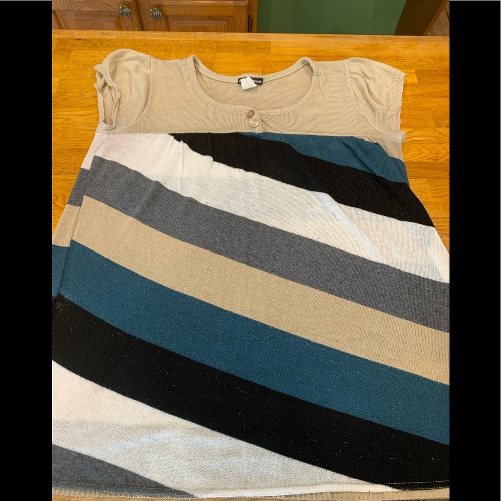 cool Attitude Women’s long top - XL